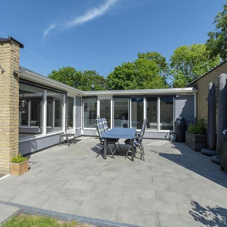Stylish Bungalow With A Large Garden Sint Maartensvlotbrug Zewnętrze zdjęcie