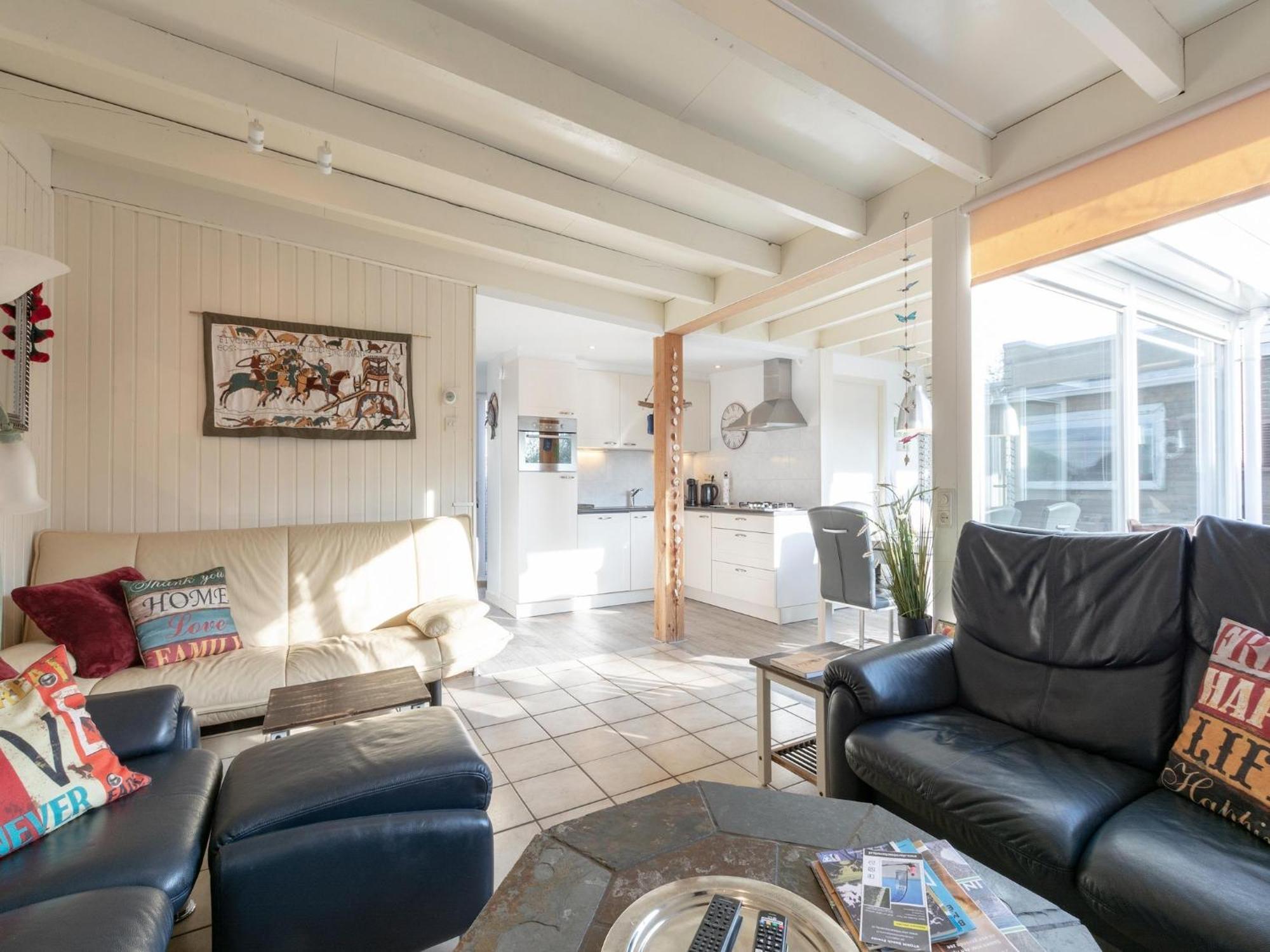 Stylish Bungalow With A Large Garden Sint Maartensvlotbrug Zewnętrze zdjęcie
